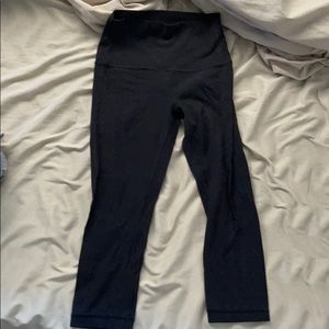Lululemon leggings worn twice too big